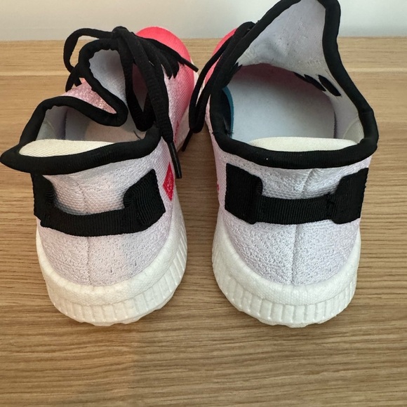 Toyota women’s Sneakers - Pink and White - Picture 3 of 7